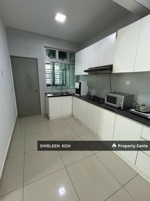 Male Room for Rent at Larkin Heights @ Larkin JB