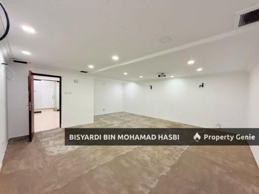 2.5 Storey Bungalow House Jalan Elitis Dahina, Valencia Sungai Buloh.