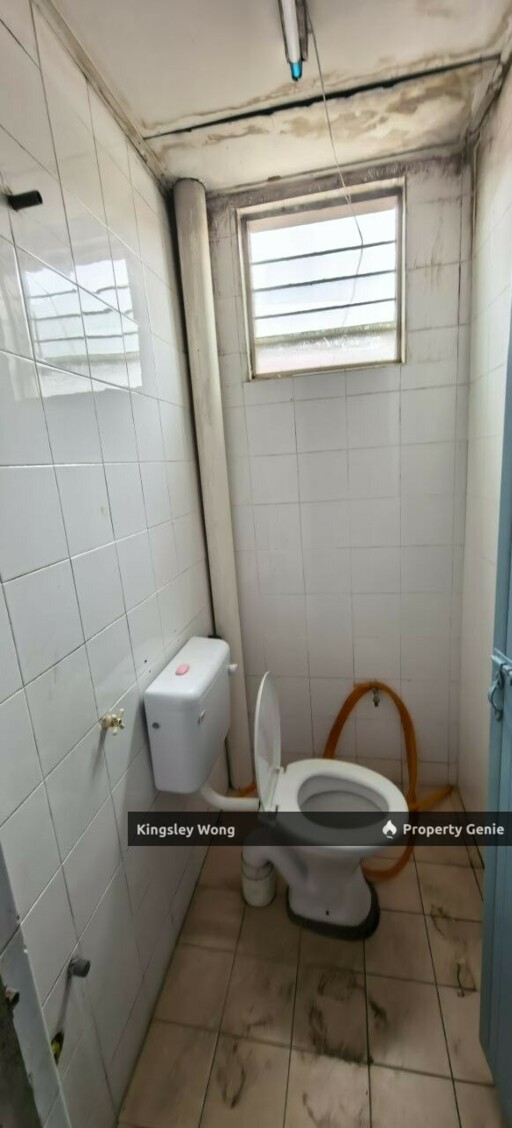 Bercham Perpaduan Utara Single Storey Shoplot Facing Main Road