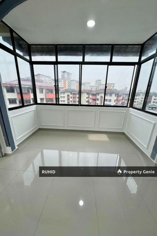 Flat Jalan Camar, Taman Perling - FULLY RENOVATED LOW COST FLAT UNIT