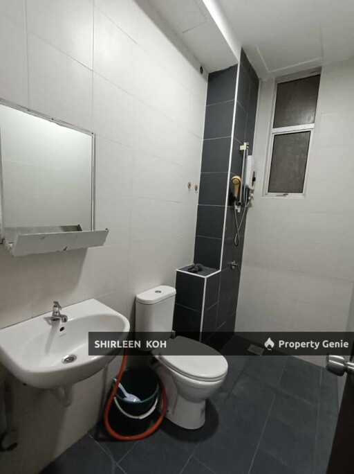 Male Room Renting at Suriamas Suites Condominium @ Larkin JB Town