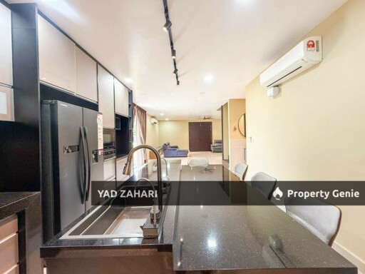 Ken Rimba Jimbaran Seksyen 16, Shah Alam | 2.5 Storey Terrace 5 Bedrooms | RM1.6M - Cornerlot and Fully Renovated