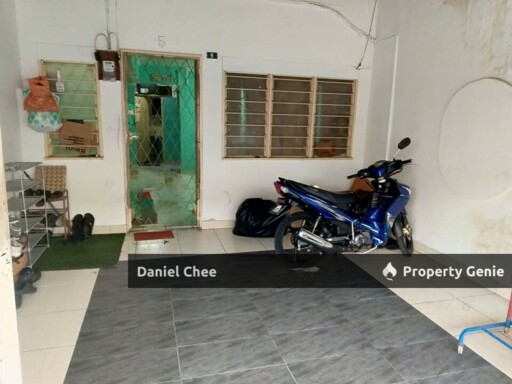 Bercham Double Storey House FOR RENT