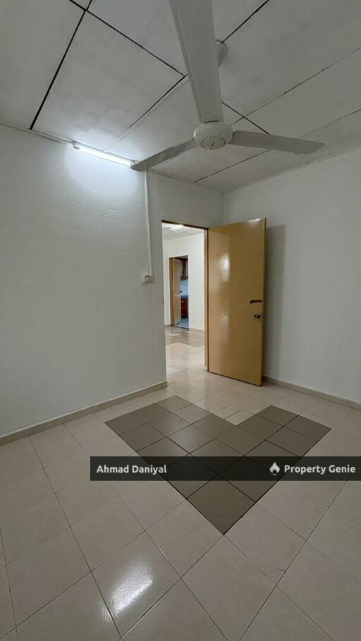 Medium Cost Flat PKNS Seksyen 6 Shah Alam For Sale