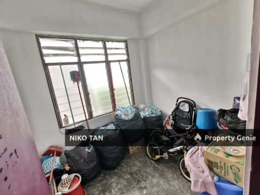 Flat Rosmerah Taman Johor Jaya For Sale