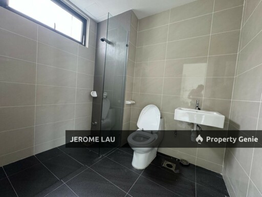 Below Market Raffles Suite @ Bandar Uda Utama 2 Bedrooms Serviced Apartment for Sale