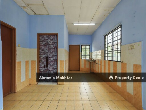 End Lot Single Storey Terrace House @ PKNS Antara Gapi.