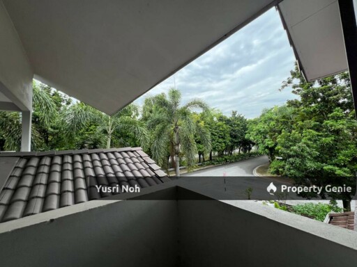 Cornerlot 2 Storey Jalan Mahkota Putra Heights - Renovated