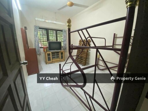 Menglembu 2 Storey For Sale Good Condition, Below Market Value