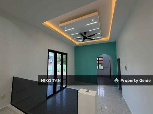 [Corner Lot]2-Storey @ Jalan Bayu Bandar Seri Alam For Sale
