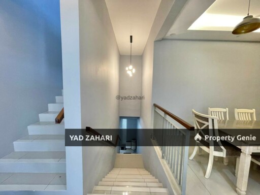 Crescent Park, Bukit Mahkota, Kajang | Townhouse 3+2 Rooms | RM640K - Fully Furnished, Renovated With Bigger Upper Unit