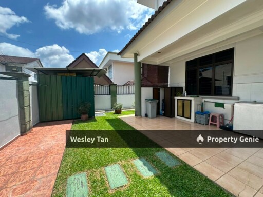 Freehold International Lot Double Storey Bungalow Corner Lot Tampin For Sale