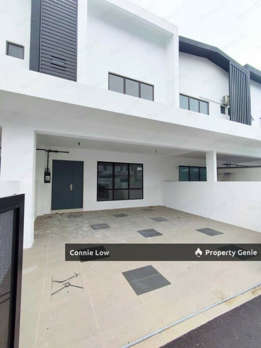 Full Loan & Cash Back Available! Last 2units Bumi Lot 🎊Guarded community 🧑‍✈️  Jalan Kuala Kangsar 𝗜𝗣𝗢𝗛 𝗧𝗢𝗪𝗡 𝗡𝗲𝘄 𝗗𝗼𝘂𝗯𝗹𝗲 𝗦𝘁𝗼𝗿𝗲𝘆 Super Link 𝗧𝗲𝗿𝗿𝗮𝗰𝗲 🎉High Ceiling