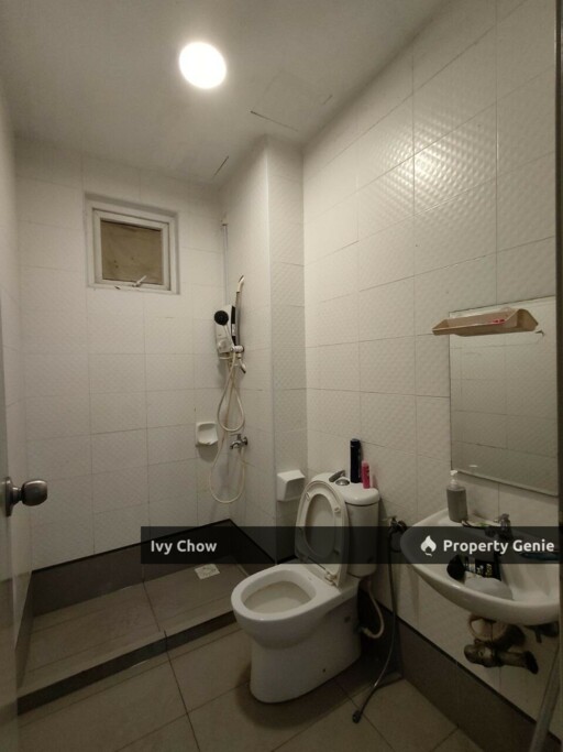 Season Apartment Larkin