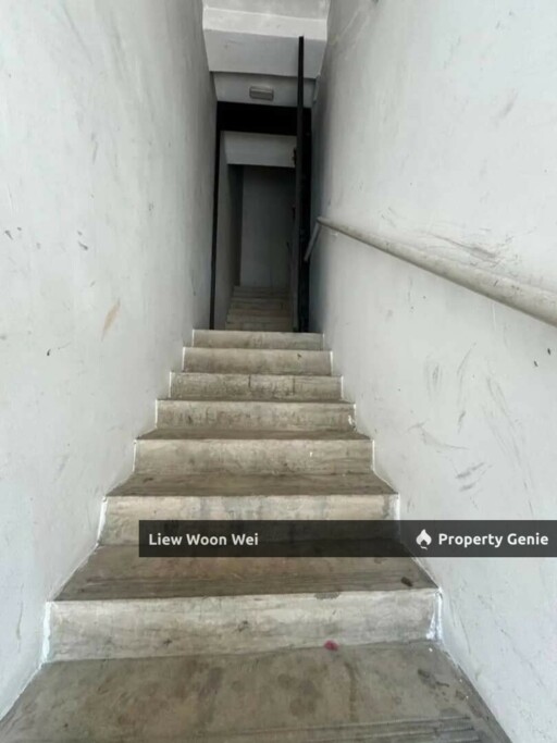 1st floor shop lot corner unit @taman achang bubok for rent
