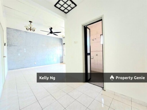 Double Sty Renovated Gated & Guarded House At Puteri Klang Rent