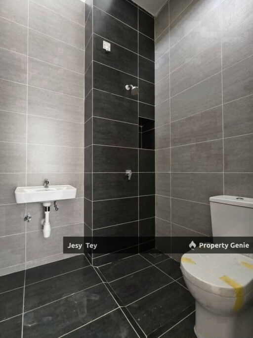 Taman Dato Onn Double Storey Terrence House For Sales