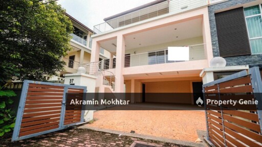 Freehold | 3 Storey Semi Detached Taman Kelab Ukay, Ampang Selangor