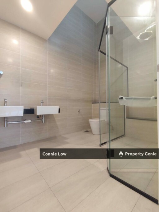 Bandar Seri Botani Freehold Guarded 2.5 Storey Terrace House