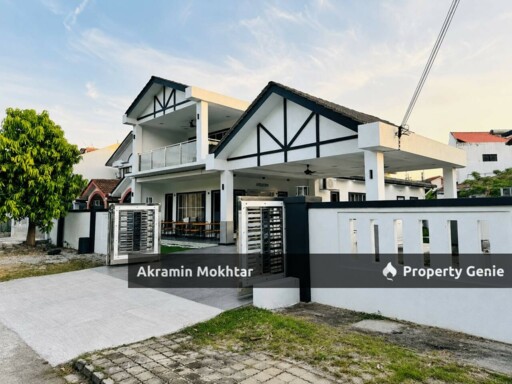 FACING OPEN, CORNER LOT, FULLY FURNISHED & FULLY RENOVATED | Double Storey Jalan Platinum Seksyen 7, Shah Alam