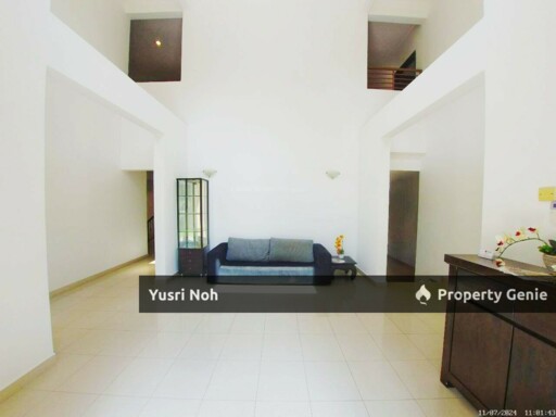 PARTIALLY FURNISHED BUNGALOW DOUBLE STOREY BEVERLY ROW IOI RESORT CITY PUTRAJAYA