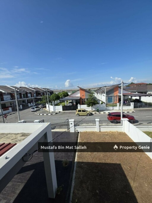 [Corner Unit] Koyak Plastik, Taman Serai Wangi