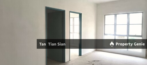 (S047) Apartment for Sale @ Pulau Melaka Good location murah cheap pool seaside garden good low cost