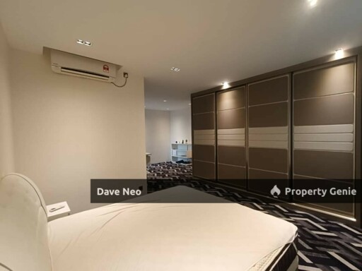 D'Summit Residence @ Kempas Utama • Private Lift