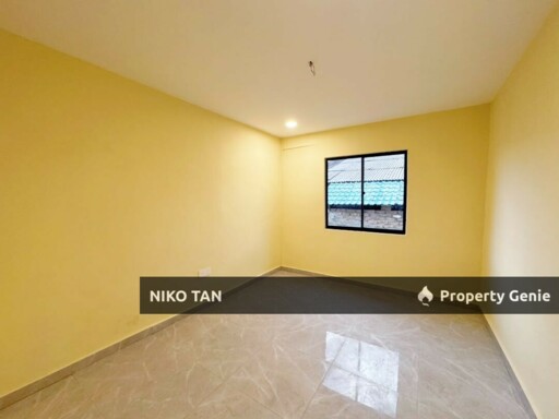 Taman Saleng 2Storey With Fully Renovated & Extended Kitchen For Sale