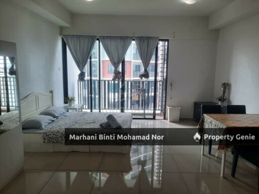 Fully Furnished Unit • i-Soho @ i-City