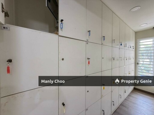 RENOVATED Double Storey Shop Office Taman Tasik Utama Ayer Keroh MITC