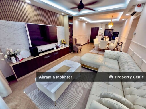 Freehold, Fully Furnished, Fully Renovated, Corner Unit & Covered Parking | Residensi Sutera 7, Taman Sutera Kajang Selangor .