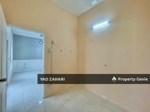 Seksyen 29, Kg Lombong Shah Alam | Single Storey Semi-D 4 Bedrooms | RM480K - Good Condition with Loft and Semi Furnished