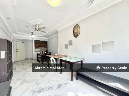 FREEHOLD, RENOVATED & 1 PARKING | VISTA SERI PUTRA Apartment, Bandar Seri Putra, Bangi.