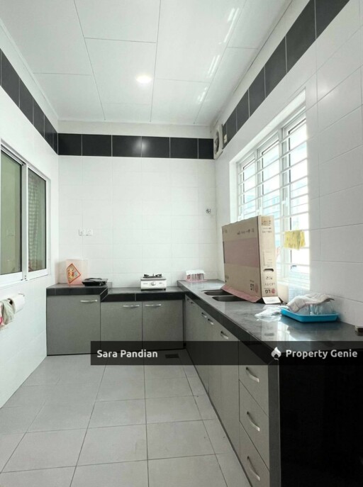 Freehold Botani Large Double Storey House