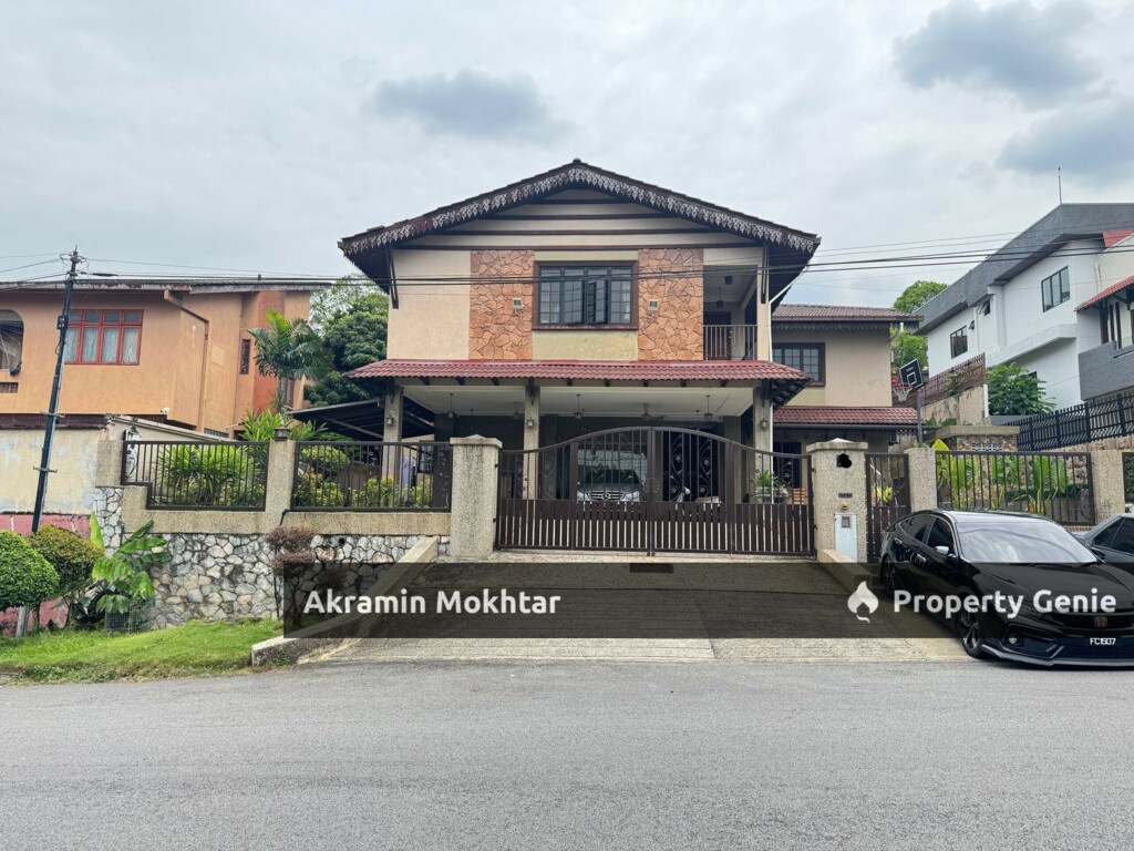 BUNGALOW 2 STOREY WITH SWIMMING POOL JALAN BUNGA RAYA SEKSYEN 2, SHAH ALAM