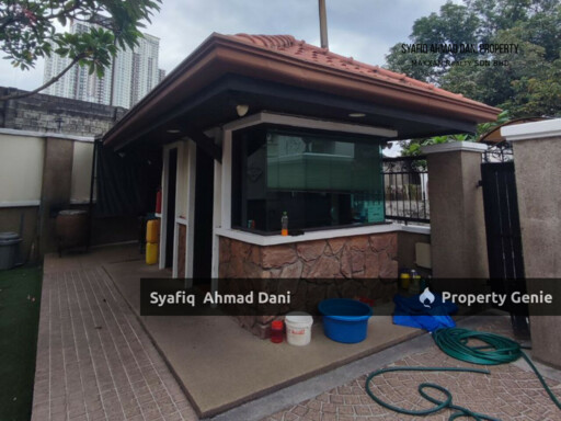 Villa Taman Tasik Titiwangsa with Utility Building