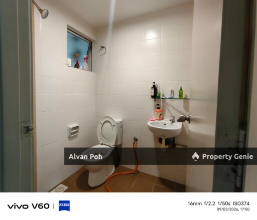 Freehold Double Storey Endlot With Fully Furnished