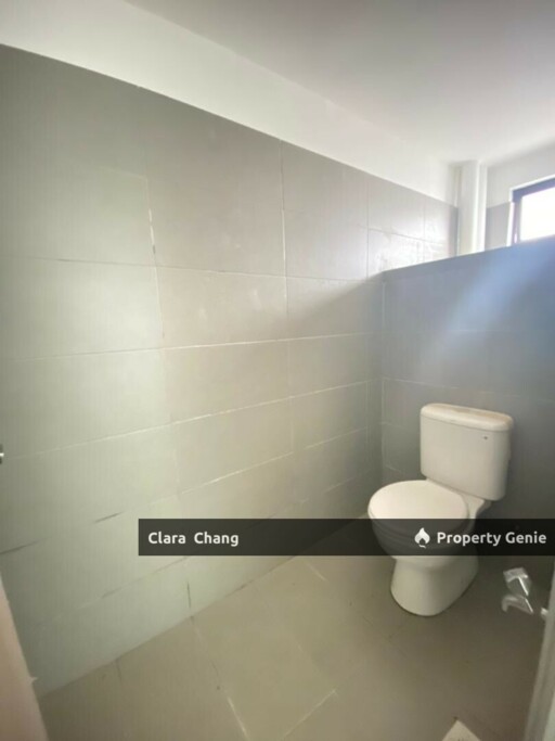 Taman Kluang Perdana Double Storey Shoplot for Rent