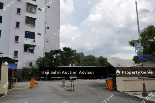 No. 1-5-3A, Taman Bukit Dumbar, Bukit Dumbar Permai, 11600 Jelutong, Penang Apartment 1
