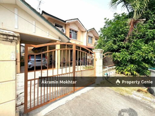 DOUBLE STOREY SEMI D CLUSTER HOUSE TAMAN TASIK UTAMA AYER KEROH MELAKA