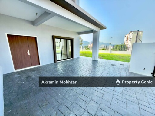 CORNER LOT 3 Storey Terrace Nassim Heights, Taman Ukay Bistari, Ampang Selangor