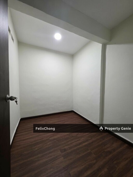 Taman Megah Ria 2 Sty Low Cost,Jalan Bayan,Masai,Renovated