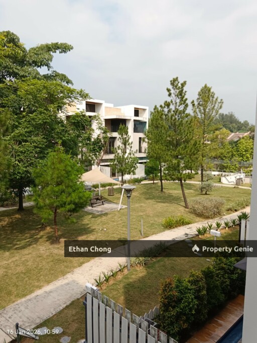 Partially Furnished 3 Storey Terrace House for Sale at Villa Senja, Rawang