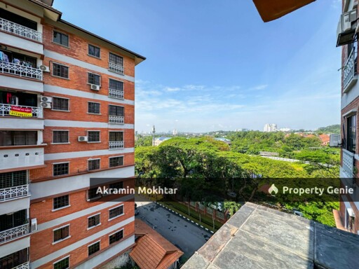 FREEHOLD & 1 COVERED PARKING | EVERGREEN PARK ACORN & HAZEL Condominium Sg Long