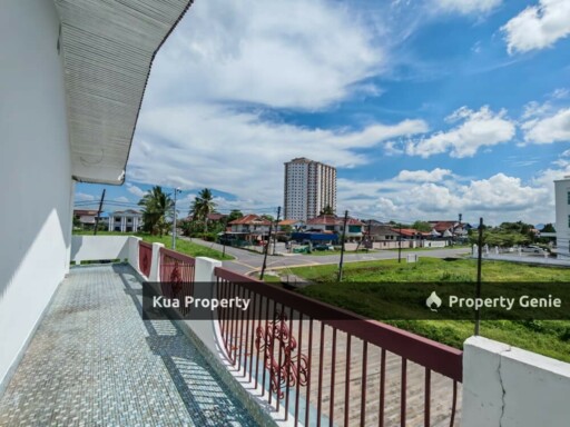 Double Storey Semi Detached Houe at Pisang Timur