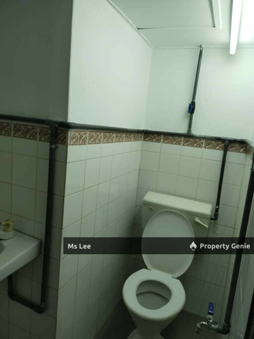 End Lot 2 storey Town House (Ground floor)-Taman Sri Sentosa @ Klang-Ready Now