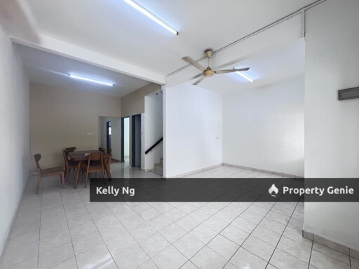 Double Sty Good Condition House At Bandar Puteri Klang Sale