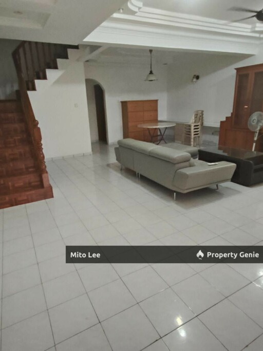 Kulai Double Storey House For Rent!!