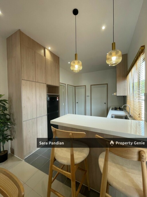 Spacious Lakeside Single Storey Home at Batu Gajah